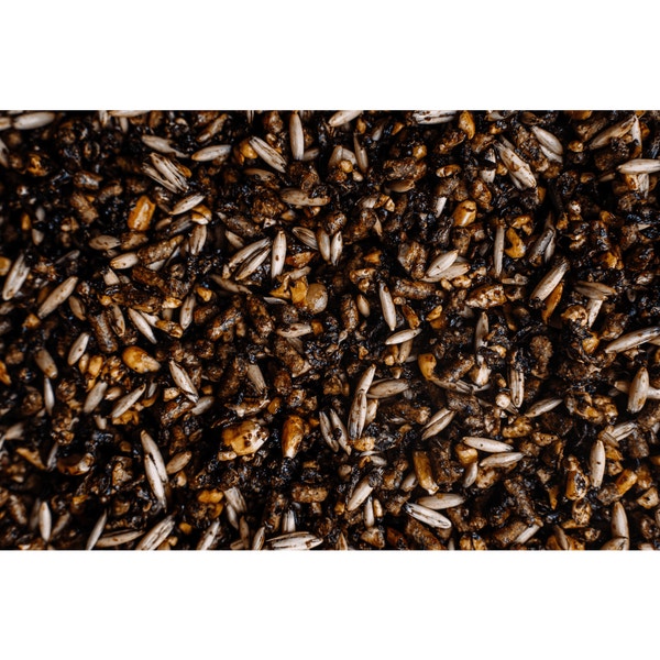 RACE 'N WIN™ CANADA TEXTURED FEED image 2